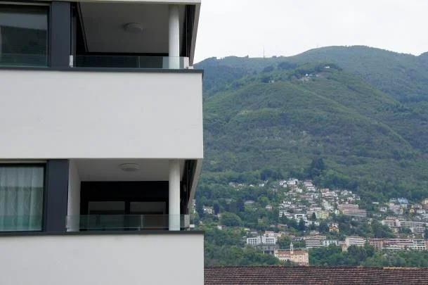 Blick vom Balkon Richtung Cardada-Cimetta